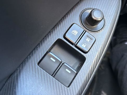 Used 2018 MAZDA MX-5 Miata Club image 7