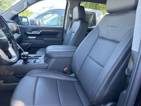 New 2026 GMC Sierra 1500 Denali w/ Denali Reserve Package AWD/4WD image 11