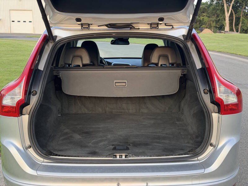 Used 2014 Volvo XC60 T6 AWD/4WD image 8
