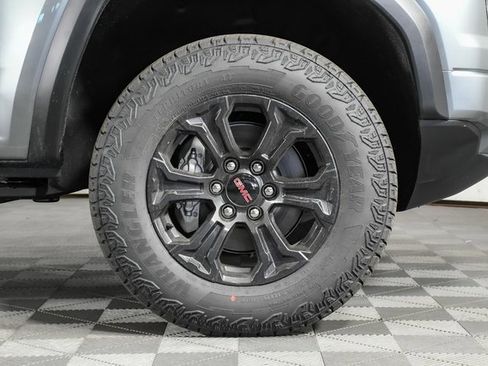 New 2025 GMC Canyon Elevation w/ Convenience Package image 50