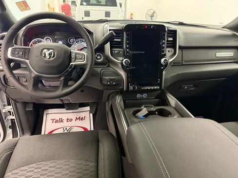 New 2026 RAM 2500 Big Horn AWD/4WD image 13