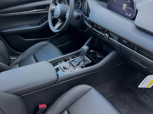 Used 2025 MAZDA MAZDA3 s image 15