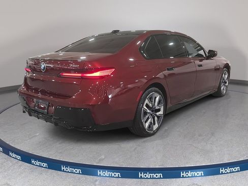 Certified 2023 BMW 740i RWD image 6