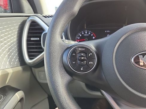 Used 2021 Kia Soul LX image 20