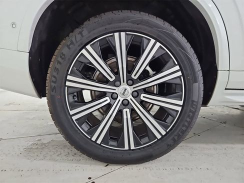 Used 2022 Volvo XC90 T6 Inscription w/ Advanced Package image 13