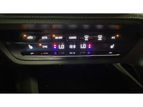 Used 2023 Buick Envision Preferred AWD/4WD image 14