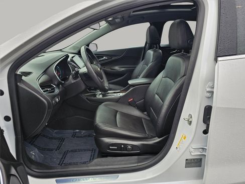 Used 2017 Chevrolet Malibu Premier w/ Premier Sun and Wheel Package image 20