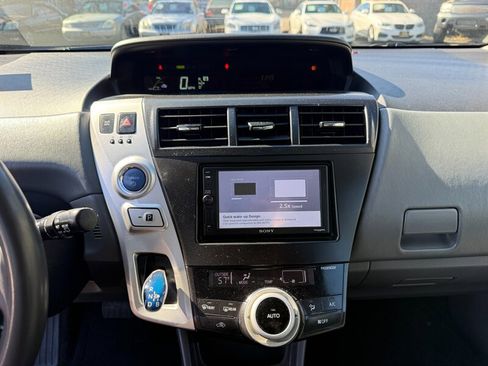 Used 2012 Toyota Prius V Five FWD image 15