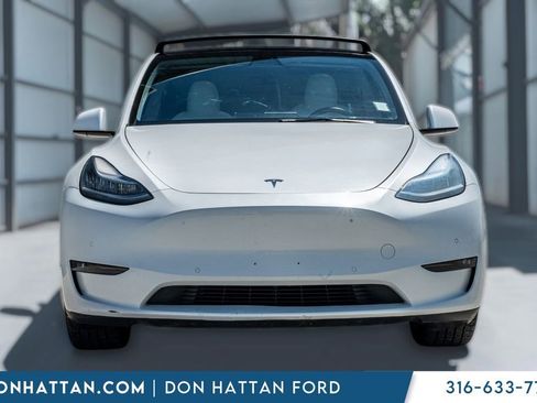 Used 2021 Tesla Model Y Long Range AWD/4WD image 32