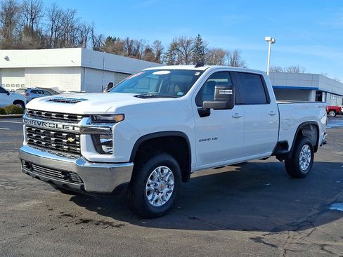 Used 2022 Chevrolet Silverado 2500 LT w/ Fleet Comfort Package image 3