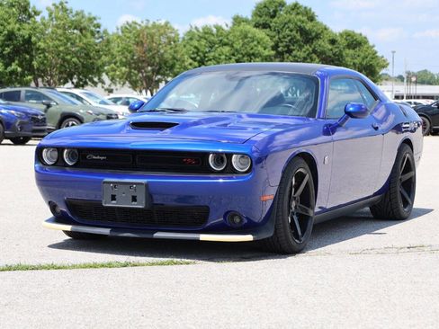Used 2021 Dodge Challenger R/T Scat Pack RWD image 6