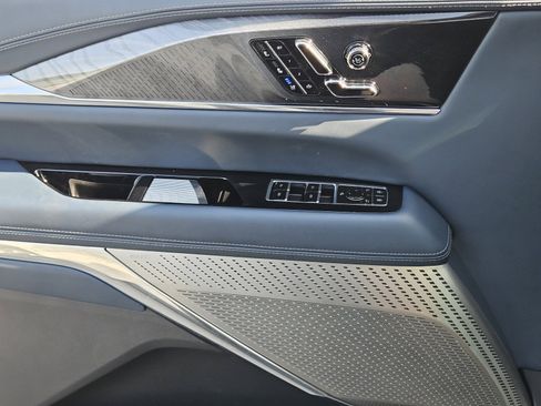 New 2025 Cadillac Escalade IQ Sport 2 AWD/4WD image 16