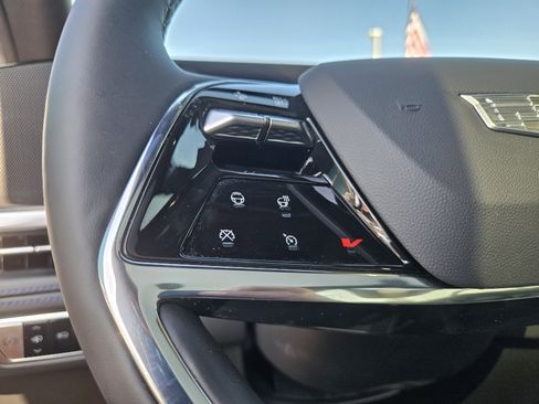 New 2025 Cadillac Escalade IQ Sport 1 w/ Smart Trailering package image 32