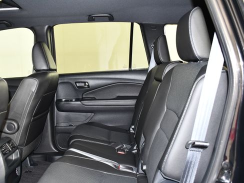Certified 2023 Honda Passport EX-L image 30