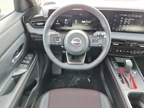 New 2026 Nissan Kicks SR w/ Cold Weather Package AWD/4WD image 7