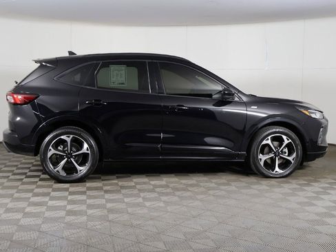 Used 2023 Ford Escape ST-Line Select w/ Tech Pack #2 AWD/4WD image 16