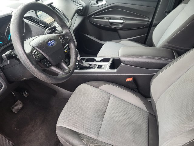 Used 2017 Ford Escape SE w/ Equipment Group 201A AWD/4WD image 12