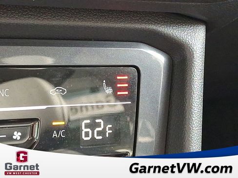 Certified 2022 Volkswagen Tiguan SE image 25