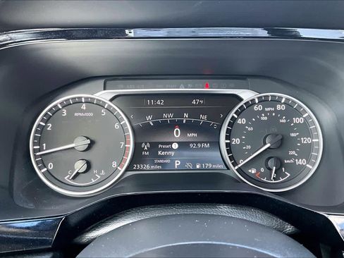 Used 2025 Nissan Pathfinder SL image 25