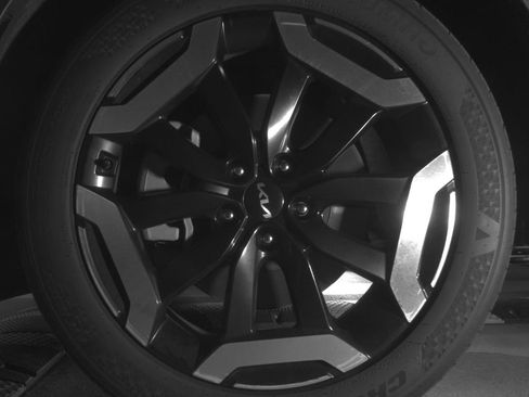 Used 2025 Kia Telluride S FWD image 10