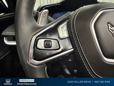 Used 2022 Chevrolet Corvette Stingray Premium Cpe w/ Z51 Performance Package RWD image 23