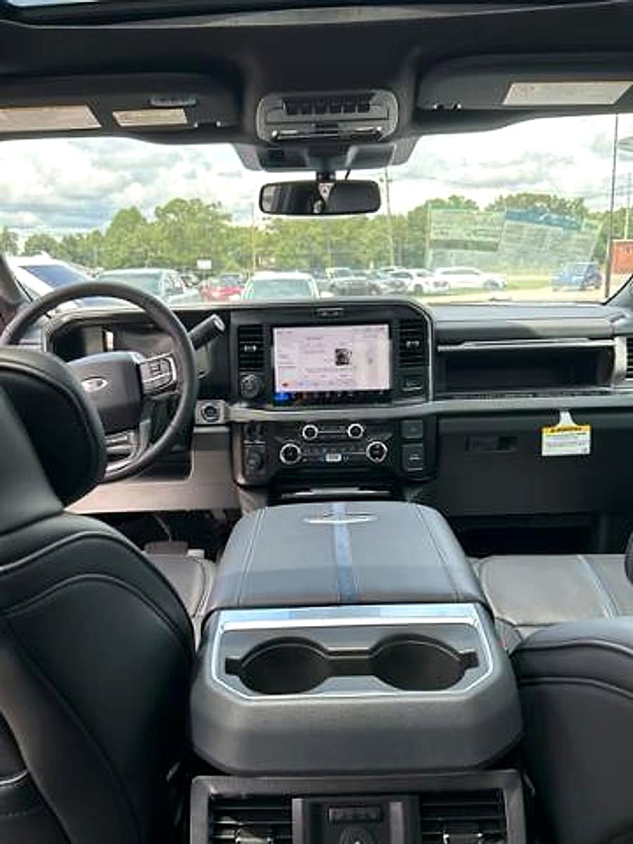 New 2025 Ford F250 Platinum AWD/4WD image 36