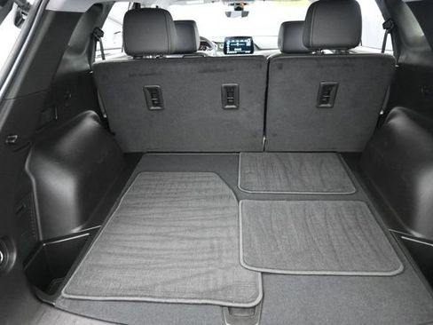 Used 2024 Chevrolet Blazer LT w/ Sound & Technology Package FWD image 26