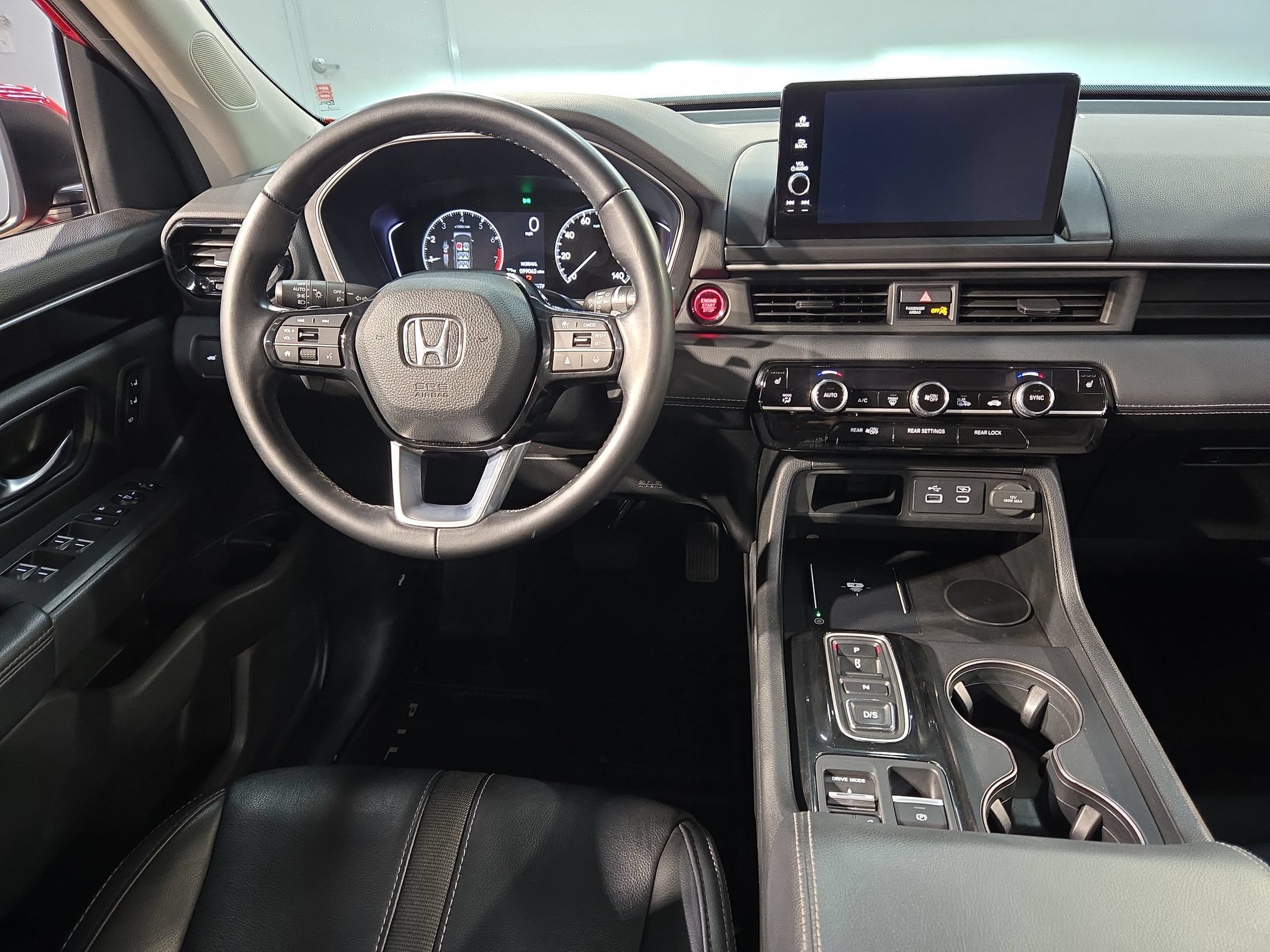 Used 2025 Honda Pilot EX-L image 9