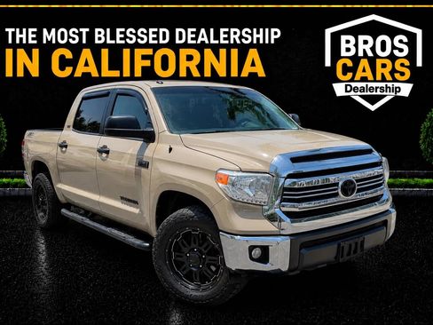 Used 2017 Toyota Tundra SR5 w/ SR5 Upgrade Package RWD image 1