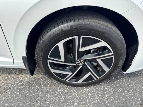 Used 2024 Volkswagen Jetta SEL FWD image 5