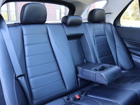 Used 2023 Mercedes-Benz GLE 350 4MATIC w/ AMG Line Exterior image 17