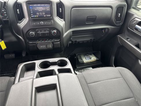 Used 2021 Chevrolet Silverado 1500 Custom RWD image 16