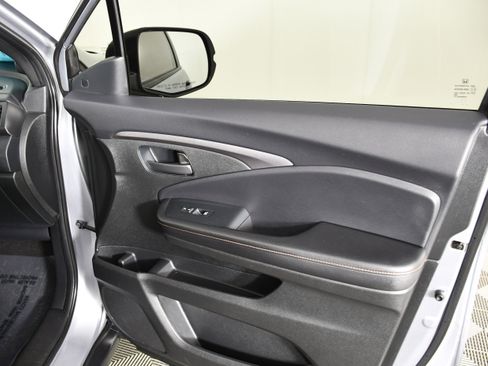 Certified 2023 Honda Passport TrailSport image 41