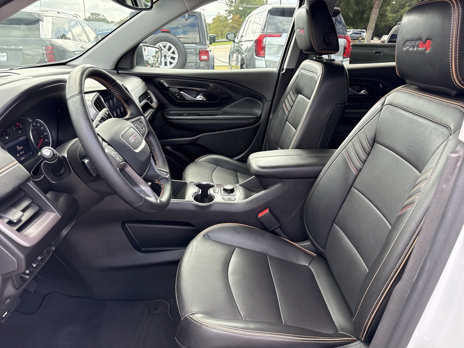 Used 2024 GMC Terrain AT4 w/ Tech Package AWD/4WD image 11