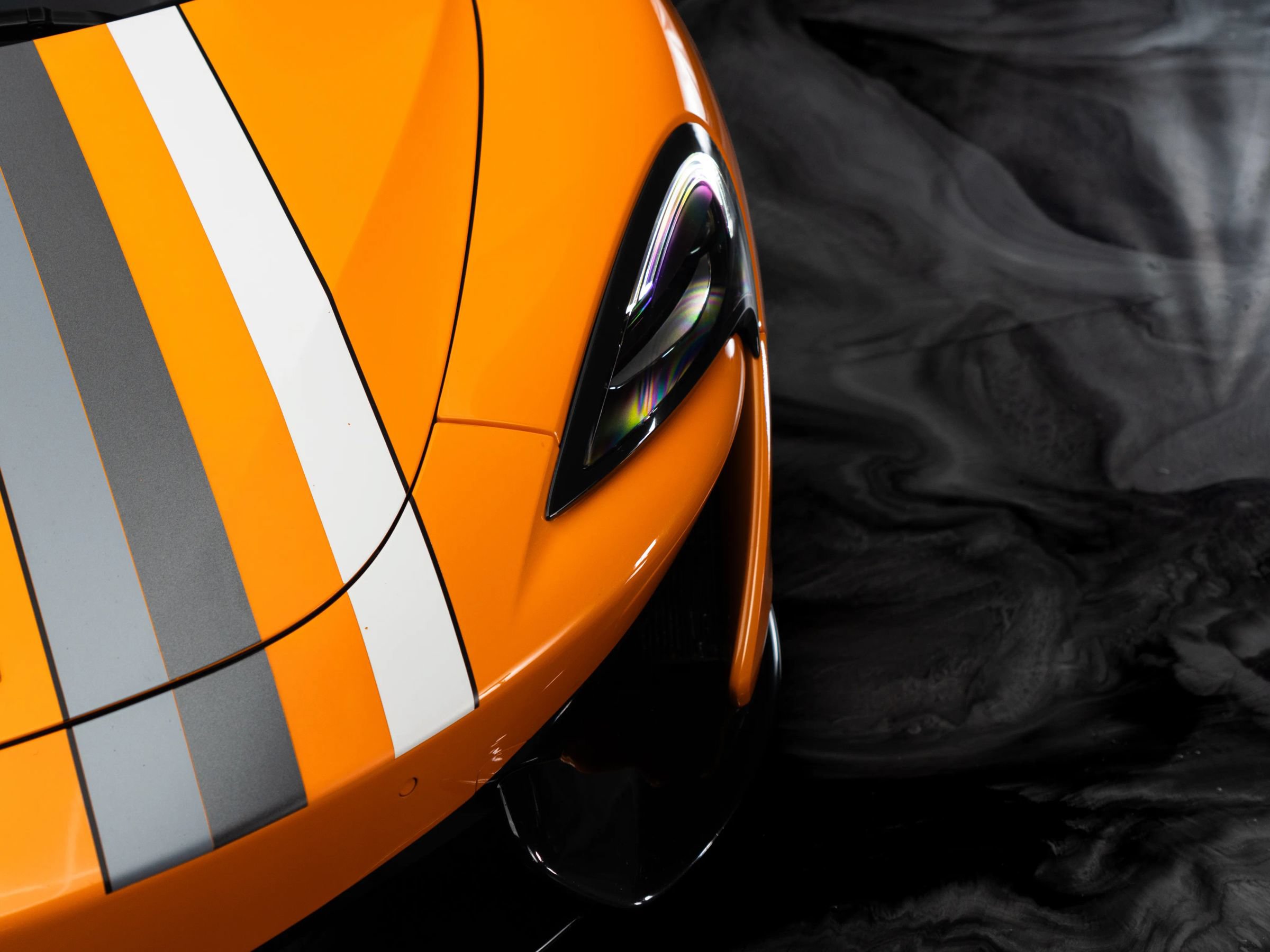 Used 2019 McLaren 570S Spider RWD image 11