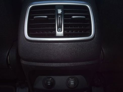 Used 2019 Kia Sorento EX FWD image 35