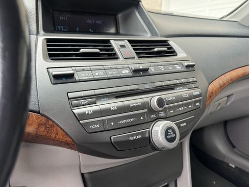 Used 2012 Honda Accord EX-L image 25