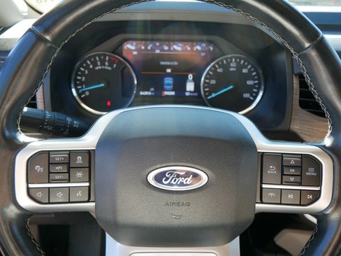 Certified 2024 Ford Expedition Limited image 25