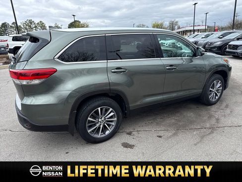 Used 2019 Toyota Highlander XLE image 8