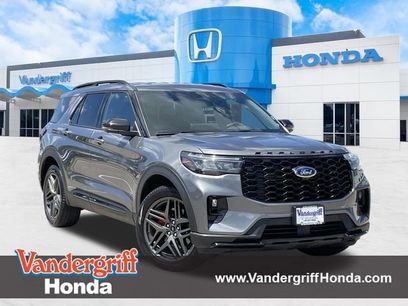 Used 2025 Ford Explorer ST-Line w/ ST-Line Street Pack