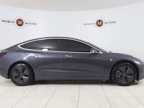 Used 2018 Tesla Model 3 Long Range image 2