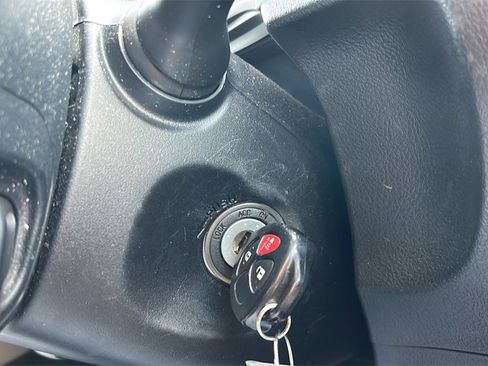 Used 2018 Toyota 4Runner SR5 Premium image 25