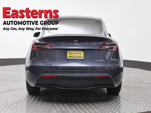 Used 2021 Tesla Model Y Long Range AWD/4WD image 6