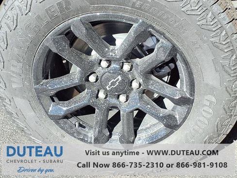 New 2025 Chevrolet Colorado Z71 w/ Midnight Edition image 6