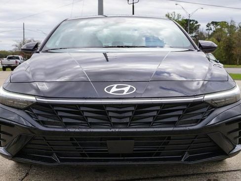 New 2026 Hyundai Elantra SEL Sport Premium w/ Cargo Package FWD image 8