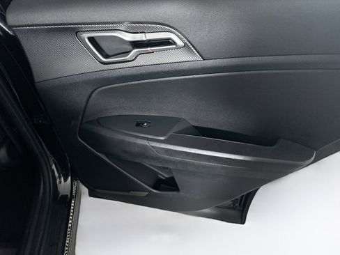 Used 2023 Kia Sportage LX image 28