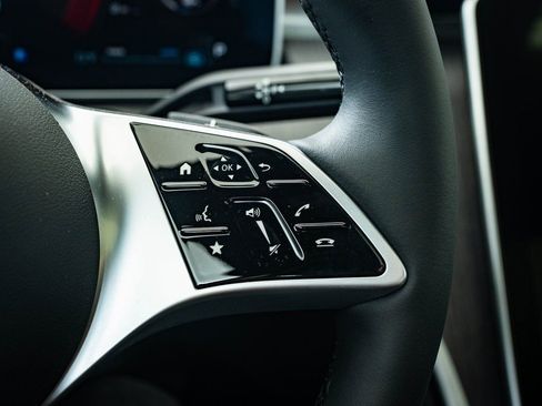 Certified 2025 Mercedes-Benz C 300 4MATIC Sedan image 27