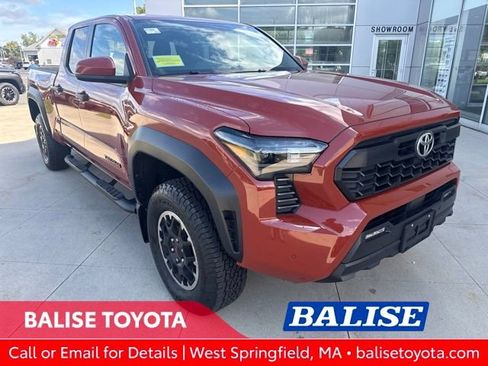 Used 2025 Toyota Tacoma TRD Off-Road w/ TRD Off Road Upgrade Package AWD/4WD image 1