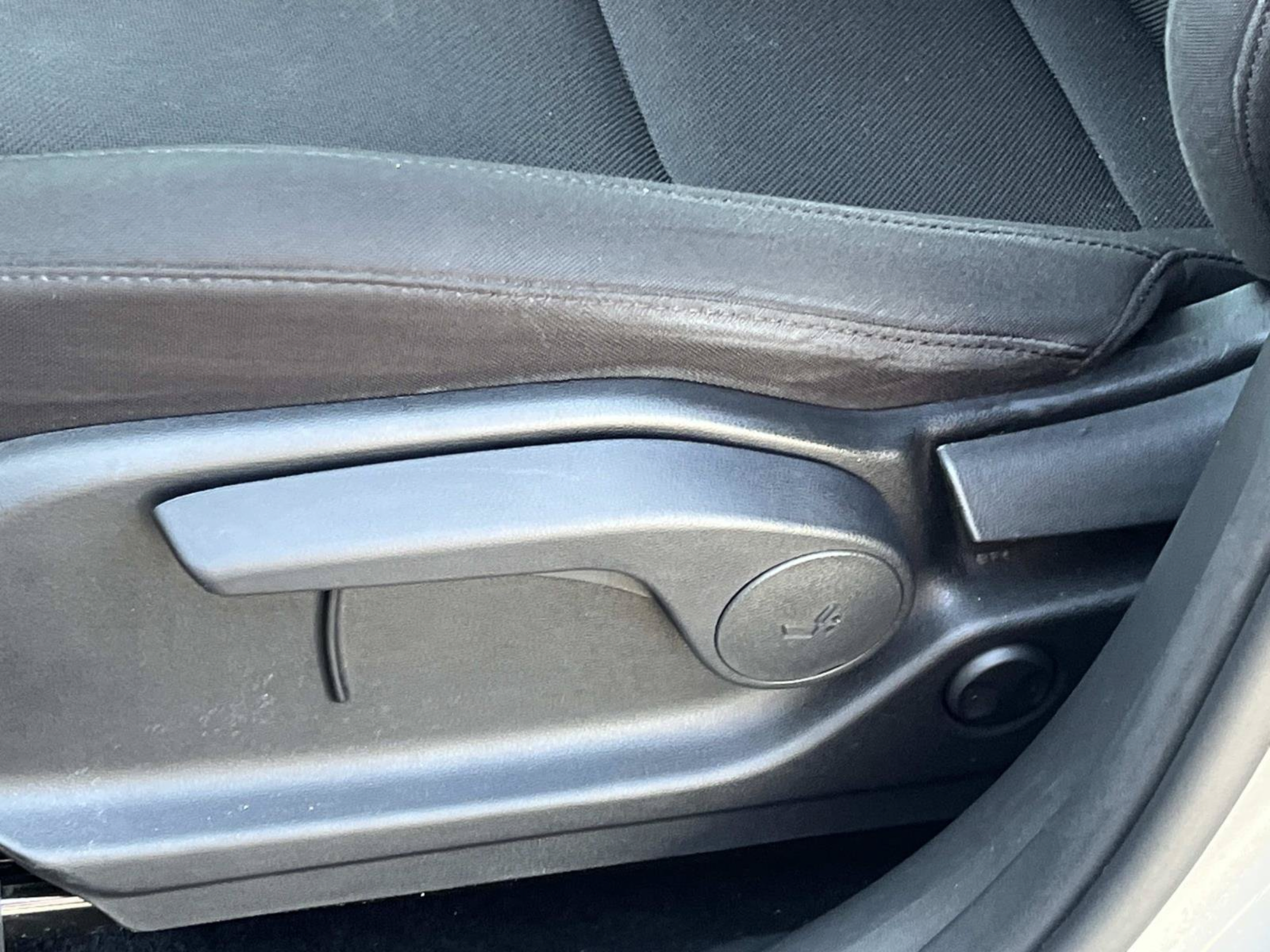 Used 2024 Hyundai Santa Fe SE FWD image 27