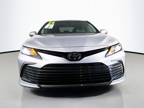 Used 2024 Toyota Camry LE w/ Convenience Package image 11